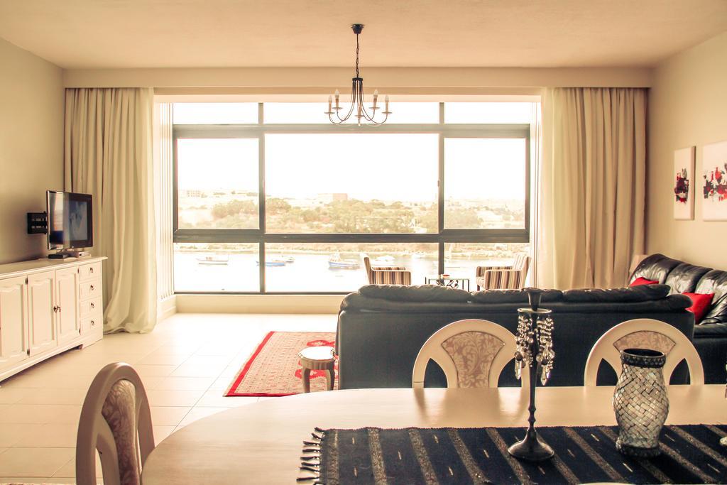 Strand Mansions Sliema Luaran gambar