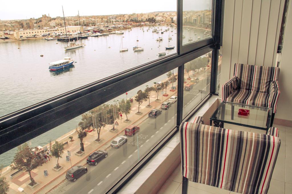 Strand Mansions Sliema Luaran gambar